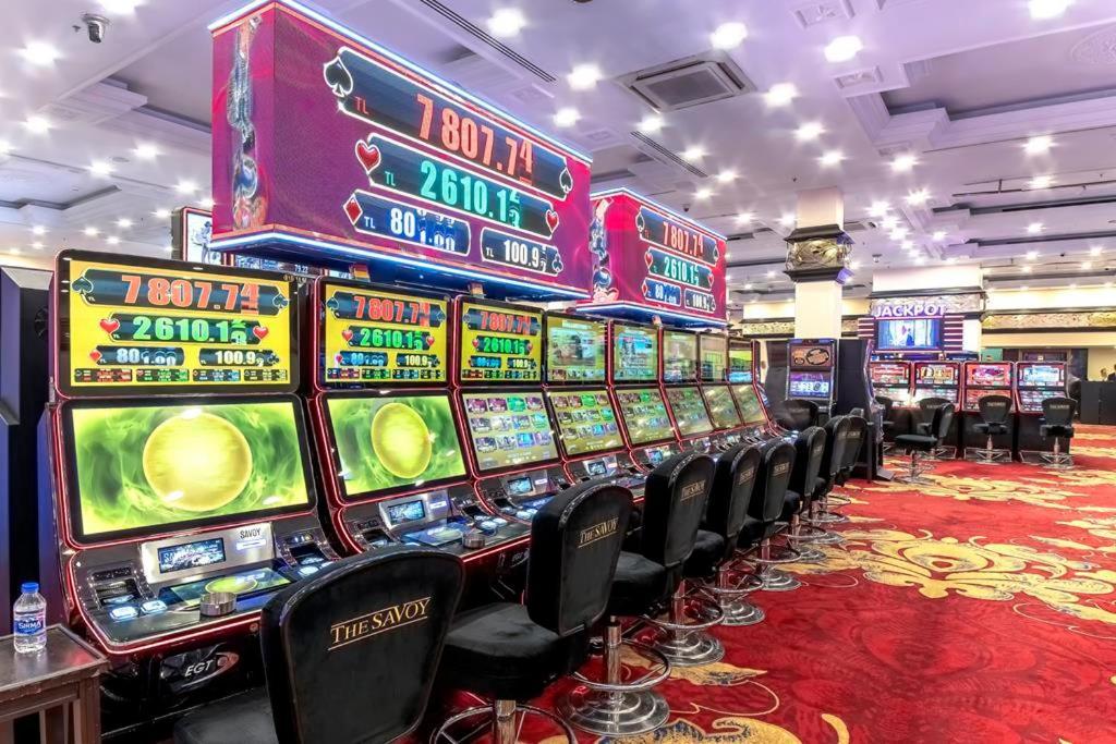 Savoy Hotel Spa & Casino Kerínia Kültér fotó Casino Slots
