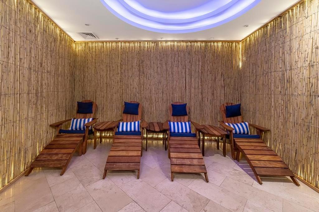 Savoy Hotel Spa & Casino Kerínia Kültér fotó A relaxation room at a spa